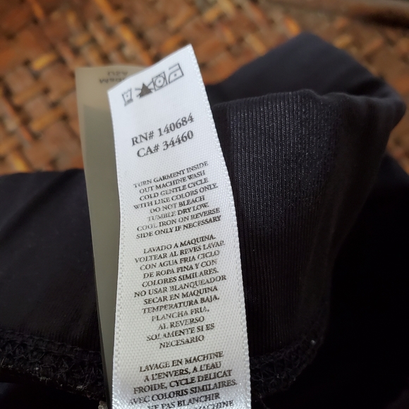 Koral/ Mesh and Luster Leggings - Picture 9 of 9